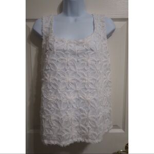 👚 NWOT flower top L